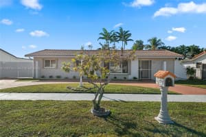 9864 SW 26th Terrace, Miami, FL 33165, - MLS#A11927251