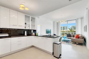6799 Collins Ave 312, Miami Beach