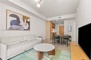 11 NE 6th St #3213, Miami, FL 33132, - MLS#A11927275