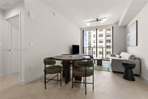 11 NE 6th St #3213, Miami, FL 33132, - MLS#A11927275