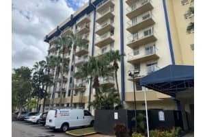 4550 Nw 9th St 416e, Miami