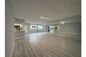 601 Ives Dairy Rd Apt 403-8, Miami, FL 33179, - MLS#A11927352