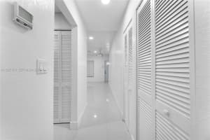 1541 NW 1st Ct, Miami, FL 33136, - MLS#A11927370