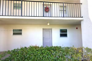 9450 Poinciana Pl APT 106, Davie, FL 33324, Sold 05/06/26