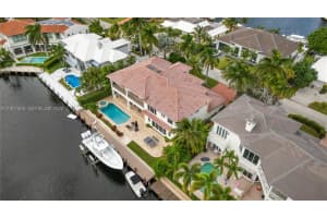 2320 NE 34th Ct, Lighthouse Point, FL 33064, - MLS#A11927400