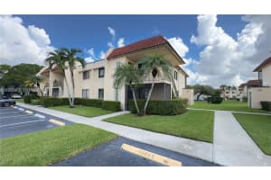 16461 Blatt Blvd 104, Weston