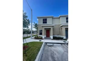 440 Ne 4th St 440, Florida City