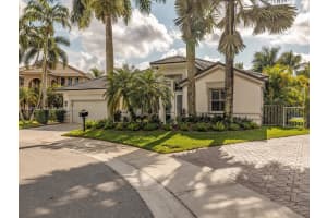 2396 Pheasant Ln Weston, FL 33327 - MLS#A11927431