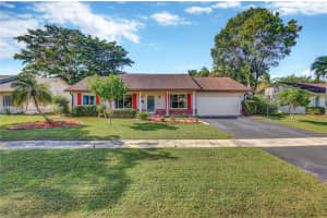 8674 SW 50th St, Cooper City, FL 33328, - MLS#A11927455