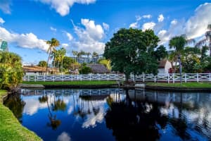 2669 S Parkview Dr Hallandale Beach, FL 33009 - MLS#A11927498