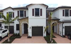 11125 W 33rd Ct Hialeah, FL 33018 - MLS#A11927527