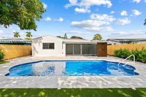 230 Ne 43rd St Oakland Park, FL 33334 - MLS#A11927661