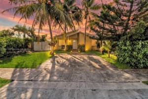 11324 Sw 187th Ter, Miami