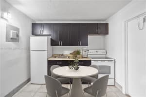 332 SW 3rd St APT 1, Belle Glade, FL 33430, - MLS#A11927708