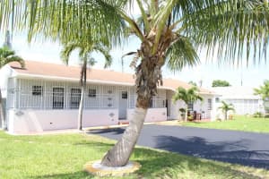 5849 Wiley St 2 Hollywood, FL 33023 - MLS#A11927712