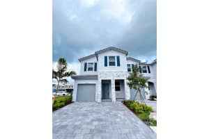 2603 Se 11th St 2603, Homestead