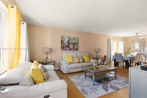 7770 Dr M.L.K. Jr St N APT 201, St. Petersburg, FL 33702, - MLS#A11927761