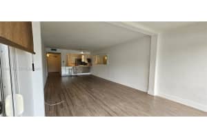 9450 Poinciana Pl APT 103, Davie, FL 33324, - MLS#A11927762