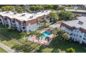 8002 Lagos De Campo Blvd B-201 Tamarac, FL 33321 - MLS#A11927763