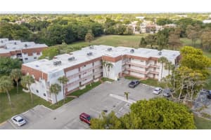 8002 Lagos De Campo Blvd B-201 Tamarac, FL 33321 - MLS#A11927763