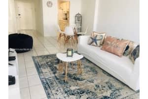 100 Lincoln Rd 541, Miami Beach 100 Lincoln Rd 541, Miami Beach