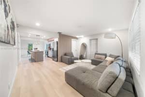 331 Ne 42nd Ct Oakland Park, FL 33334 - MLS#A11927819