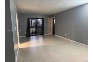 855 NE 209th St Apt 102-34, Miami, FL 33179, - MLS#A11927834