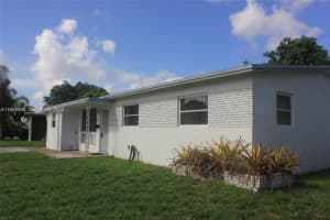 301 N 70th Ave 0 Hollywood, FL 33024 - MLS#A11927835