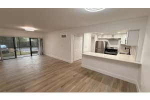 5845 Washington St 65, Hollywood