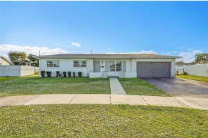 10340 Sw 157th St, Miami