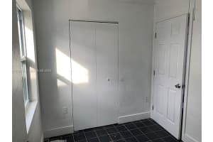 10 Nw 28th Way Fort Lauderdale, FL 33311 - MLS#A11927877