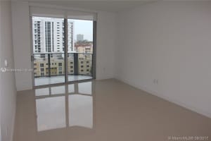 1010 Sw 2nd Ave 810, Miami
