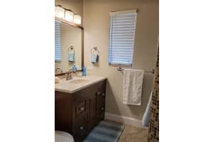 MLS# A11927931, Hollywood, Florida 33020