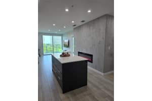 1600 Sw 1st Ave 809, Miami