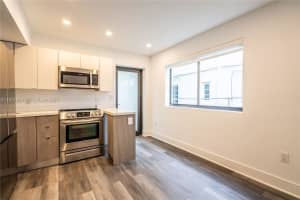 1985 Bay Dr 109 Miami Beach, FL 33141 - MLS#A11927940