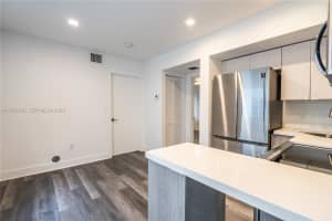 1985 Bay Dr 109 Miami Beach, FL 33141 - MLS#A11927940