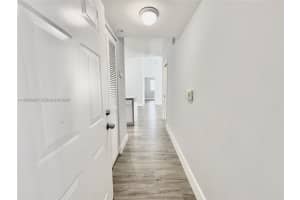 677 SW 111th Ave APT 303, Pembroke Pines, FL 33025, - MLS#A11927983