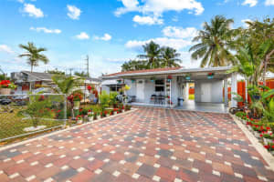 2210 Roosevelt St Hollywood, FL 33020 - MLS#A11928000