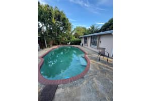 111 Ne 175th St North Miami Beach, FL 33162 - MLS#A11928004