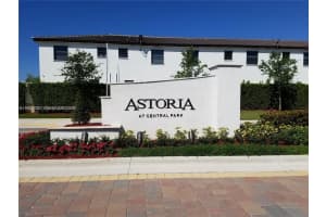 8883 Nw 102nd Pl 8883 Doral, FL 33178 - MLS#A11928070