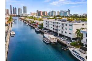 3755 Ne 167th St 34 North Miami Beach, FL 33160 - MLS#A11928071