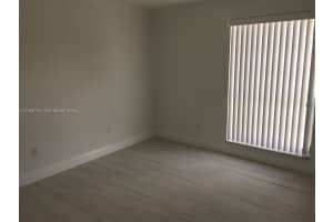 10740 N Kendall Dr APT L24, Miami, FL 33176, - MLS#A11928104