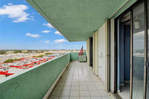 1825 W 44th Pl 1111 Hialeah, FL 33012 - MLS#A11928110