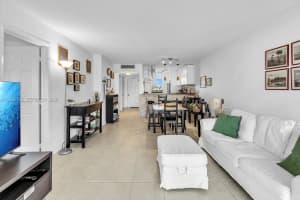 6071 Nw 61st Ave 303 Tamarac, FL 33319 - MLS#A11928122