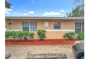 530 Ne 34th St 1 Pompano Beach, FL 33064 - MLS#A11928138