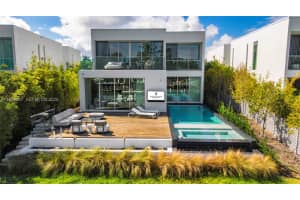 1031 W 48th St Miami Beach, FL 33140 - MLS#A11928257