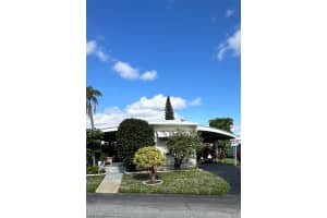 573 NE 47th Ct, Pompano Beach, FL 33064, - MLS#A11928261