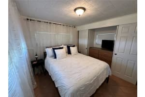 573 NE 47th Ct, Pompano Beach, FL 33064, - MLS#A11928261