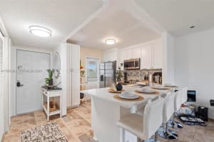 8161 Sw 24th Ct 404, Davie 8161 Sw 24th Ct 404, Davie