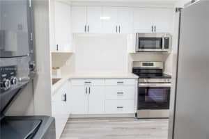 1530 Nw 47th Ave, Lauderhill